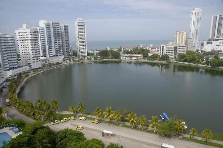 En Cartagena, Edificio Nuevo Conquistador 14-07