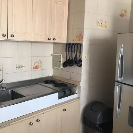 En Cartagena, Edificio Nuevo Conquistador 14-07 Apartamento *
