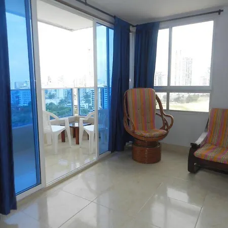 En Cartagena, Edificio Nuevo Conquistador 14-07 Apartamento *