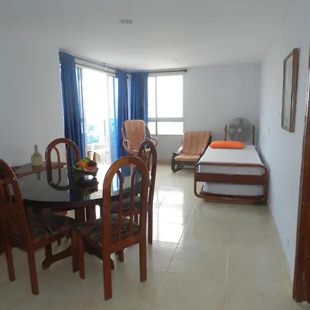 Apartamento En Cartagena, Edificio Nuevo Conquistador 14-07 *